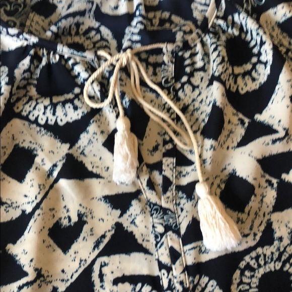 Blue and white printed blouse - Picture 2 of 3